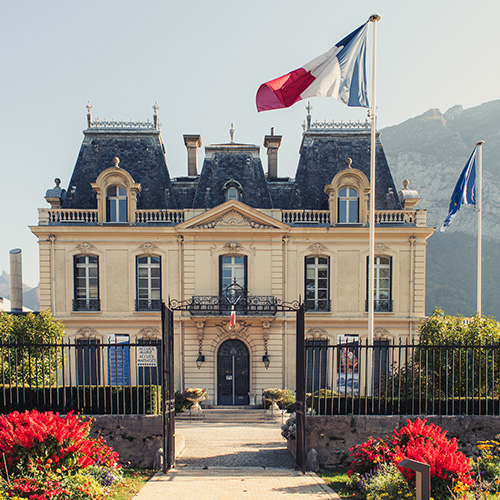 Mairie de St-Egrève Mairie de St-Egrève